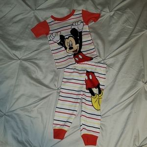 Disney - 12 month sleepwear